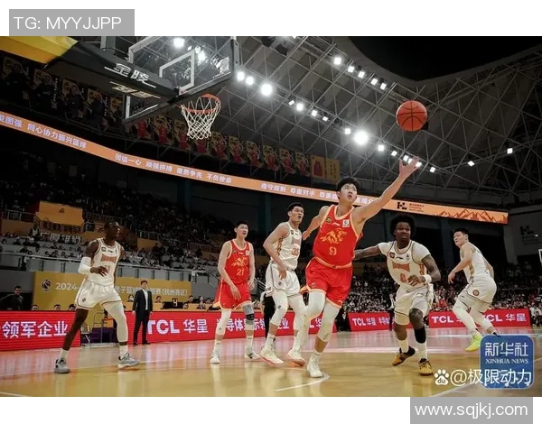 福建对阵山东的精彩对决回顾及赛后分析在1月4日的CBA赛事中