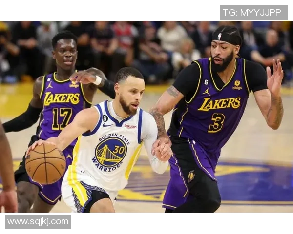 勇士与湖人激战正酣1月19日精彩直播全程回顾与分析